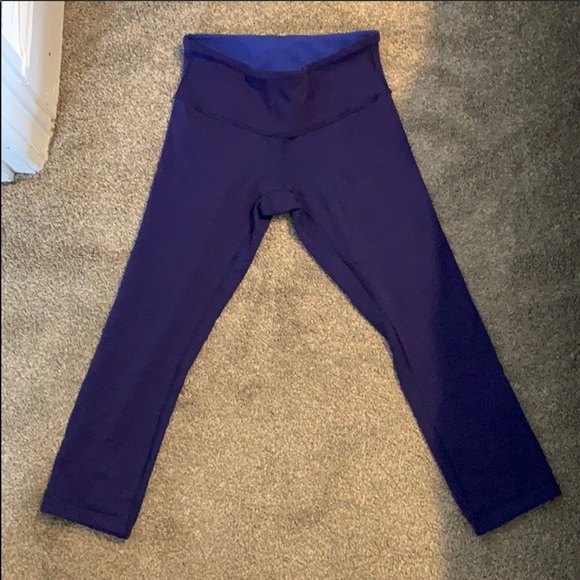 Lululemon Reversible Crop Legging - Picture 2 of 2